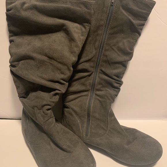 Gray Knee high Slouch Boots with Zipper - Picture 1 of 9